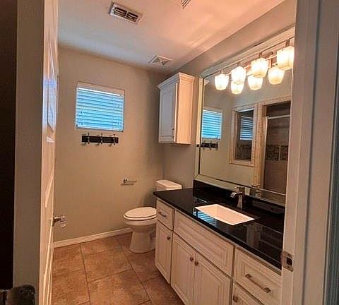 4th image of 2605 May Ave