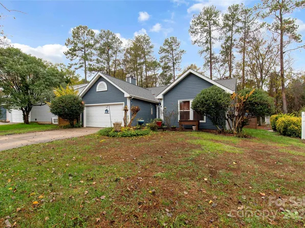 3619 Broad Oak Dr, Charlotte, NC 28273