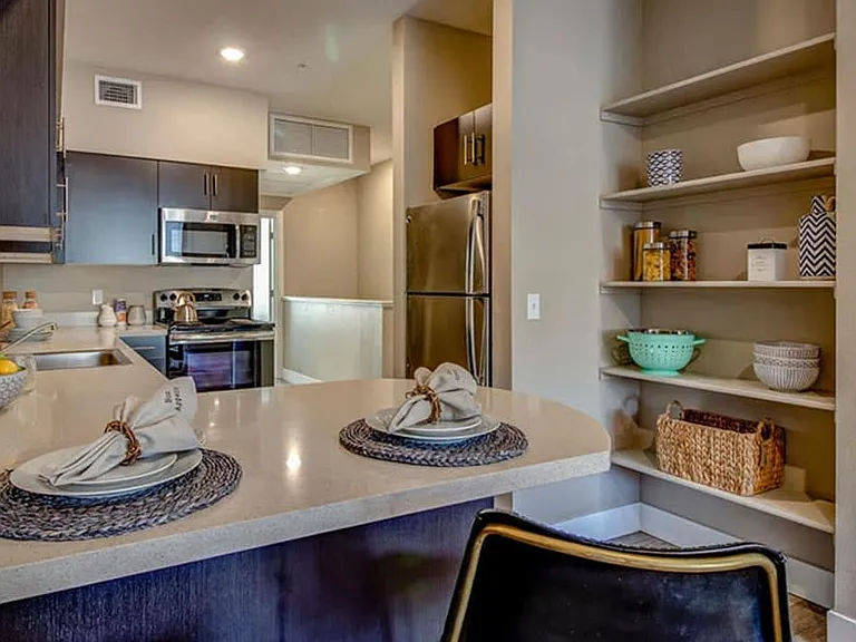 Riverside Park Apartments — Photo 1