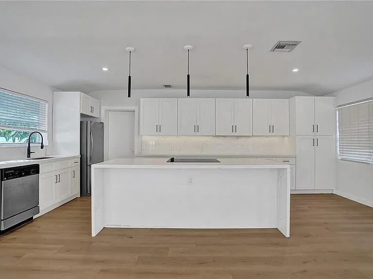 2206 SE 14th St — Photo 26