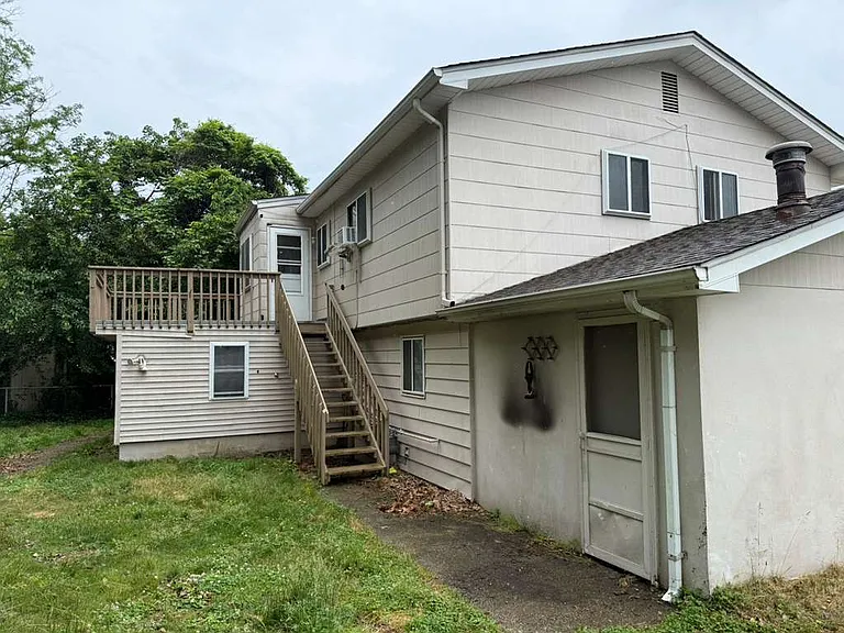 958 Utah Dr — Photo 15