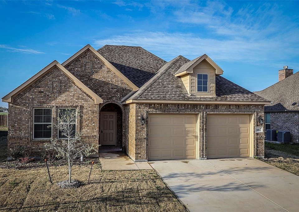 1st image of 105 Breeders Dr