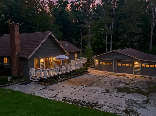 173 E Fairway Rd, Central City, PA 15926