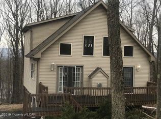 126 Buck Ridge Dr, Drums, PA 18222