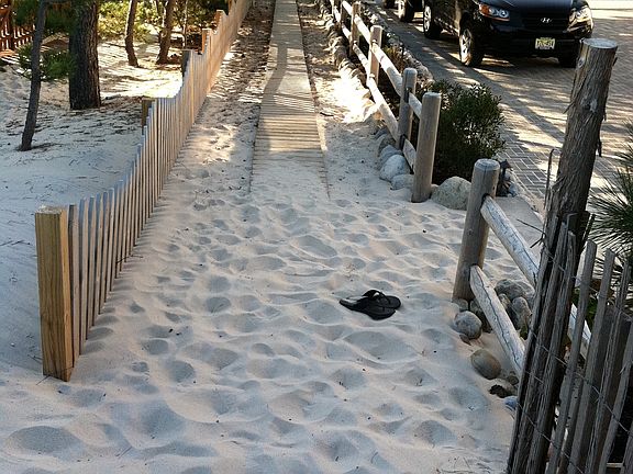 4th image of 1029C Long Beach Blvd