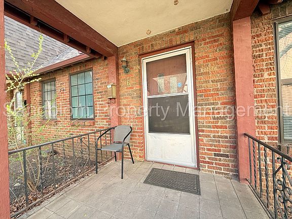3rd image of 1817 S Baltimore Ave Unit 6