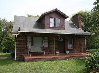 4983 Old Robinson Tract Rd, Pulaski, VA 24301