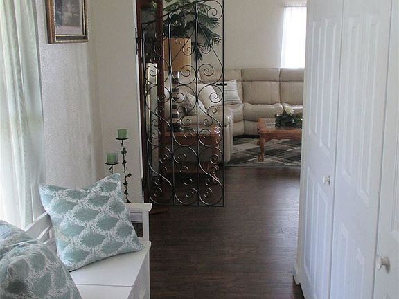 3rd image of 5622 N Fountaindale Dr