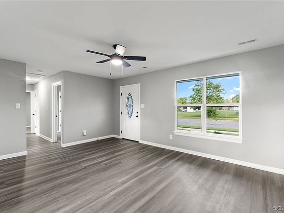 5th image of 4406 Fulton St
