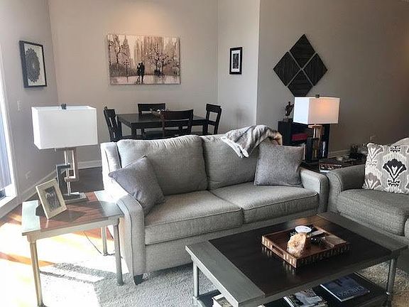 4th image of 1637 N Bosworth Ave #3S