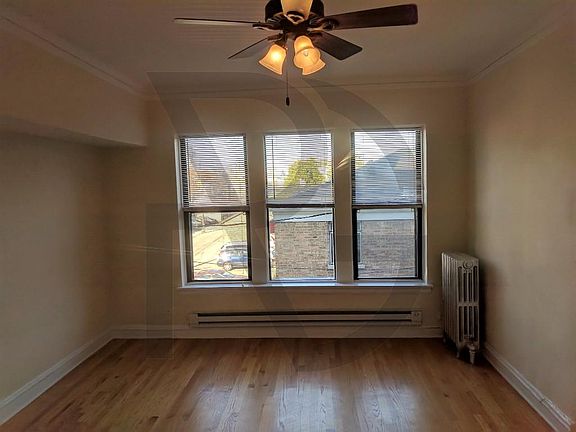 4th image of 4614 N Paulina St #4614309