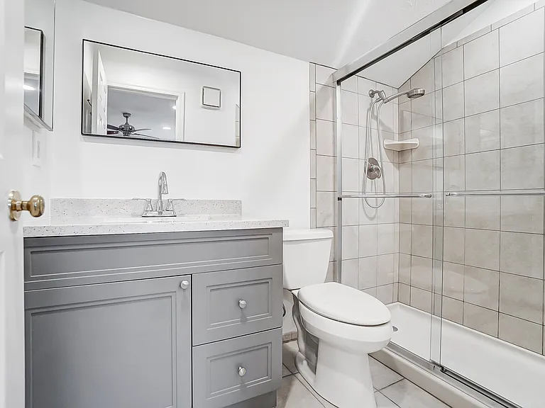1804 Cliffview Ln — Photo 29