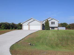 14654 285th Ave, Zimmerman, MN 55398