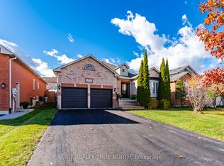 59 Edwards Dr, Barrie, ON L4N 9K8