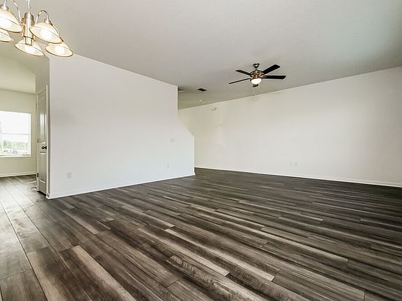 5th image of 787 Ocean Spray Dr