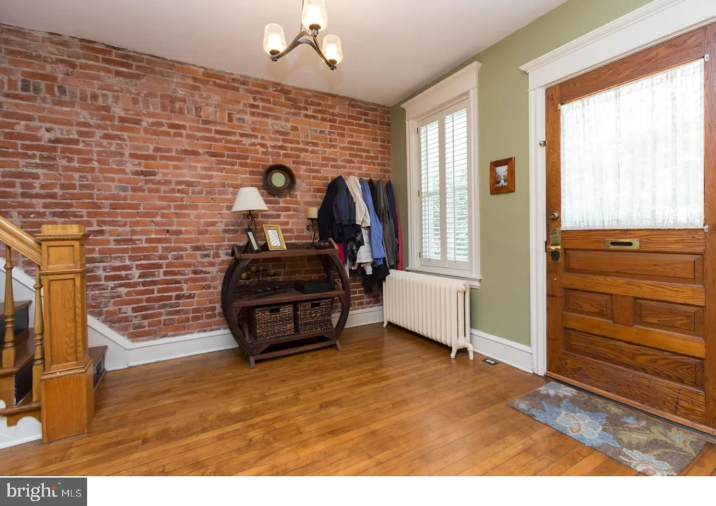3 bed, 2.5 bath, 1800 sqft, $2,800 — Photo 2