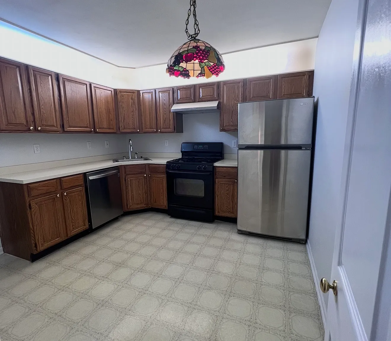 2 bed, 1150 sqft, $2,750 — Photo 4