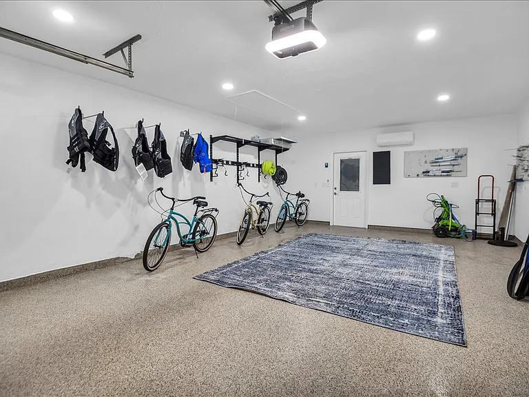 31 Lands End Ln — Photo 37