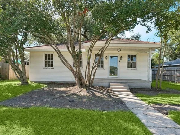 157 Destrehan Dr, Destrehan, LA 70047