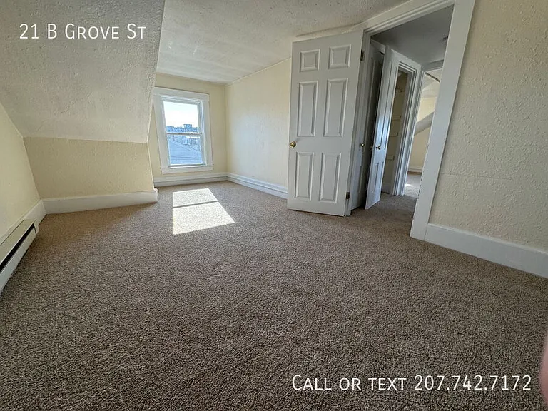 21 Grove St #B — Photo 17