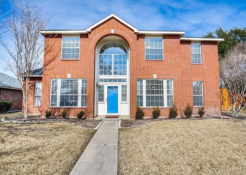 1st image of 5912 Fox Dr