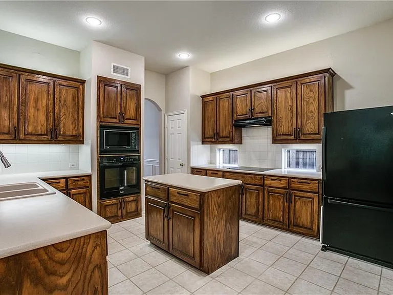 8120 Grand Canyon Dr — Photo 6