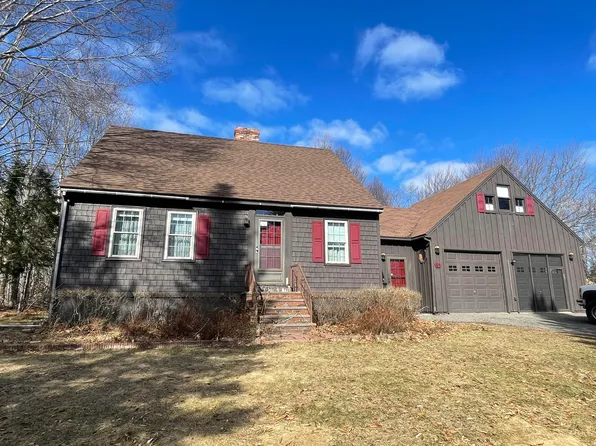 51 North Street, East Millinocket, ME 04430
