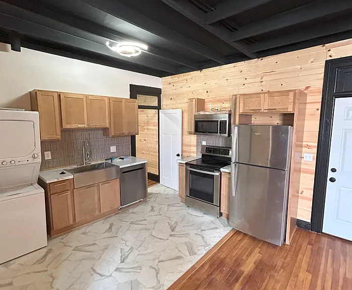 127 1/2 S Main St #2 — Photo 4