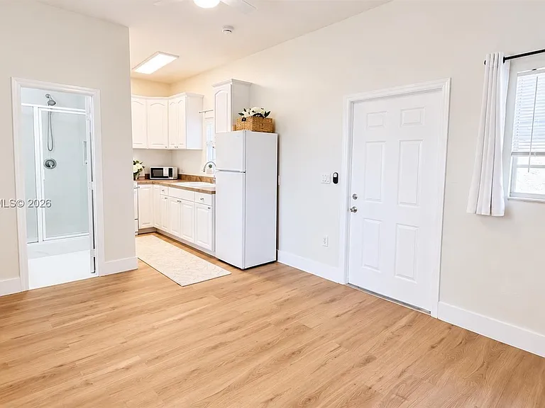 1012 NE 17th Ct #2 — Photo 7