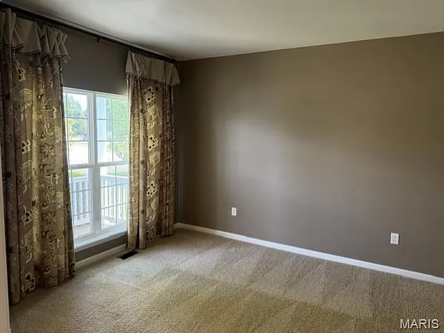1205 Simeon Dr — Photo 6