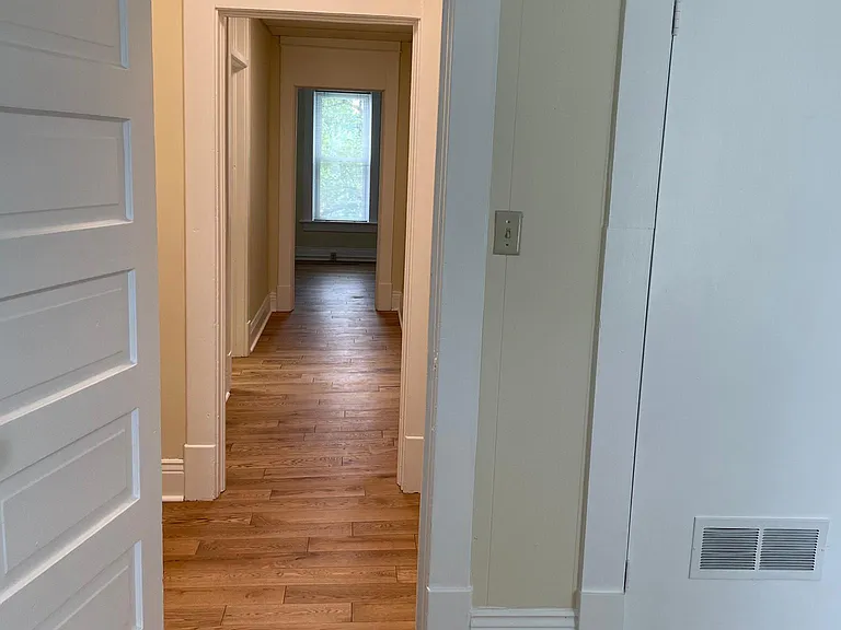 218 Coventry Pl #C — Photo 9