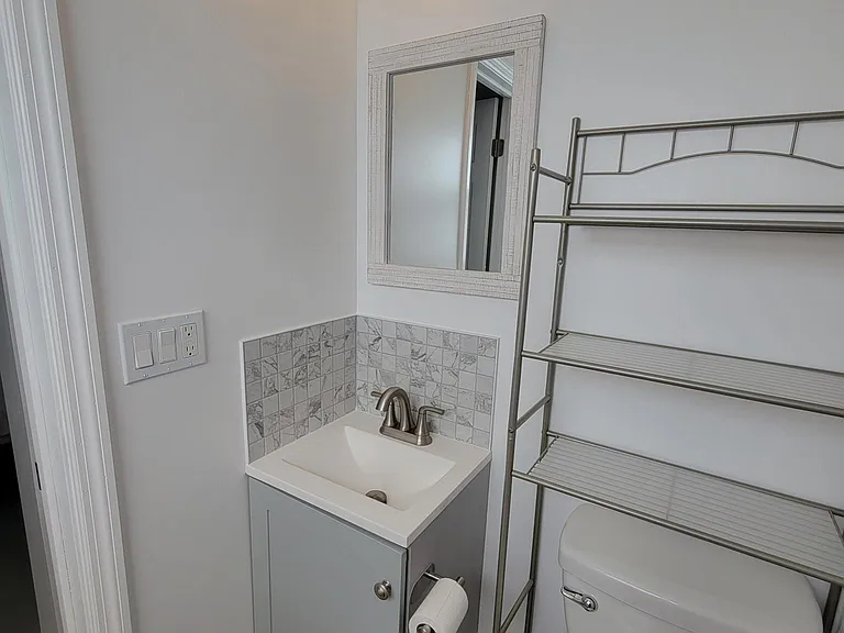 10284 Pennsylvania Ave — Photo 15