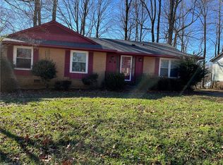 4601 Brynhurst Dr, Greensboro, NC 27407