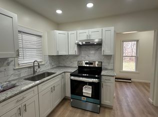 1126 Walker St, Jackson, MI 49202