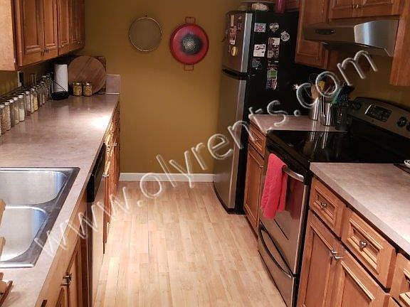 5th image of 7415 Mazama St SW