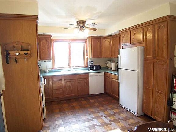 4th image of 26 Orchard St