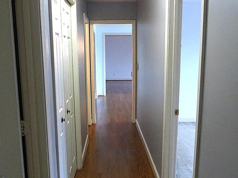 2311 Fallsview Rd — Photo 6