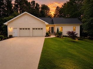 8993 Dornoch Cir, Winston, GA 30187
