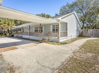 45 Monocoupe Cir, Panacea, FL 32346