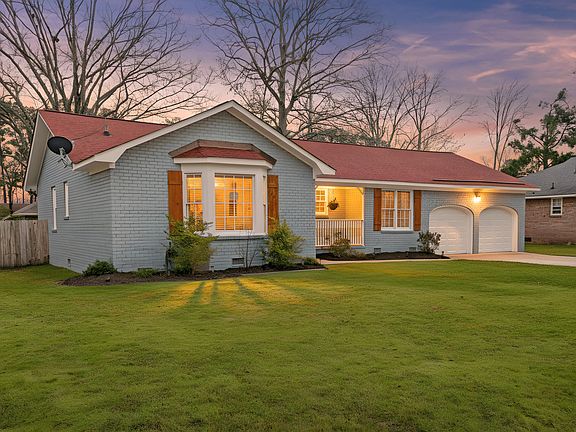 2nd image of 807 Eastern White Pines Rd