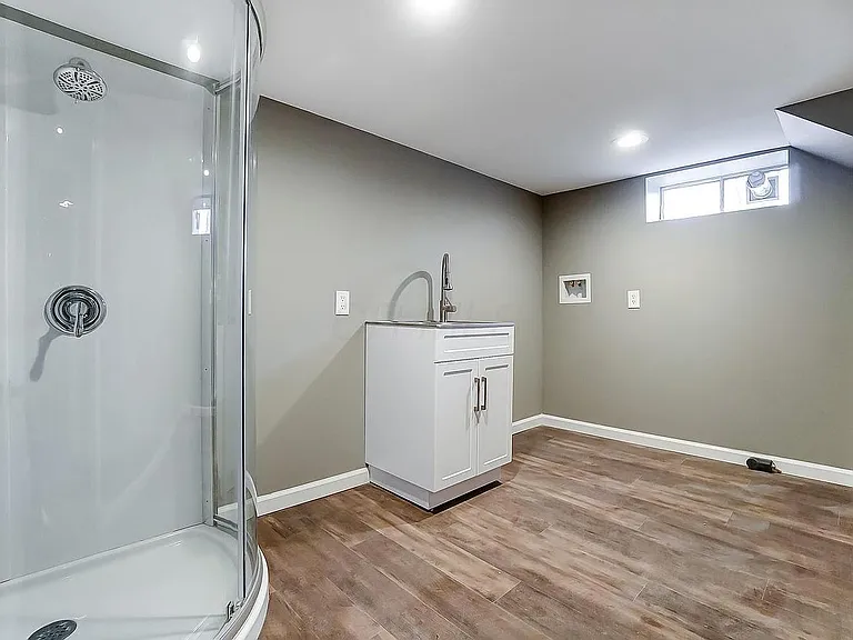 1517 Elmore Ave — Photo 10