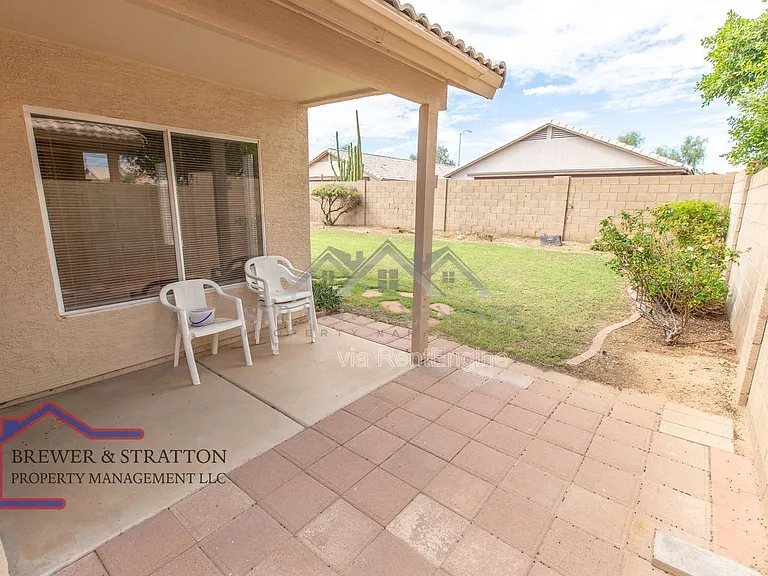 4962 E Holmes Ave — Photo 9