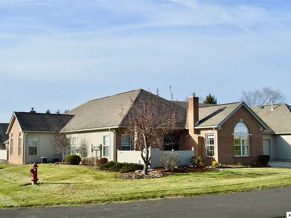 1st image of 74 Woodberry Dr