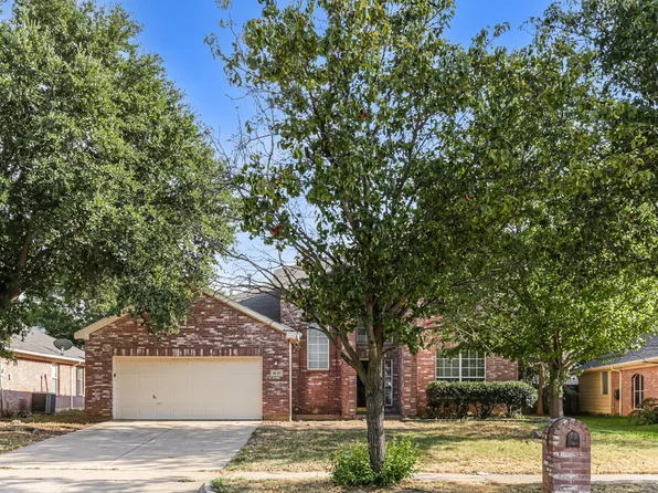 1630 Redwood Dr, Corinth, TX 76210