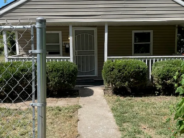 6906 Walrond Ave, Kansas City, MO 64132