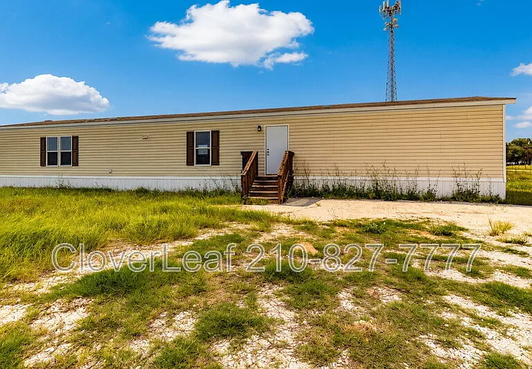 417 County Road 6812 — Photo 3