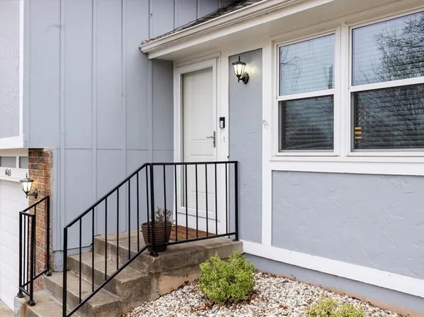 1603 W Prairie St, Olathe, KS 66061