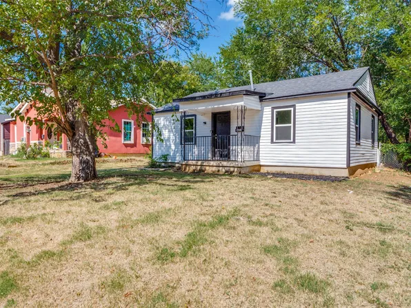 2013 Daniel St, Fort Worth, TX 76104