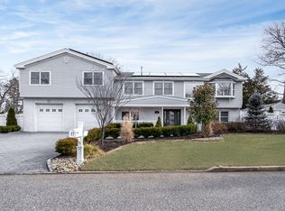 17 Layton Ave, Pine Beach, NJ 08741