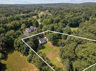 17 Everett St, Sherborn, MA 01770
